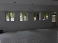 Izdavanje, poslovni prostor, 300m², Altina, Beograd - image 1