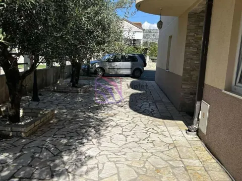 Sale, two bedroom apartment, 60m², Zagorič, Podgorica - image 6