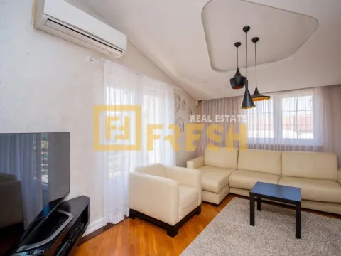 Izdavanje, kuća, 320m², Gornja Gorica, Podgorica - image 17