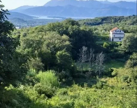 Zemljište in Radanovići