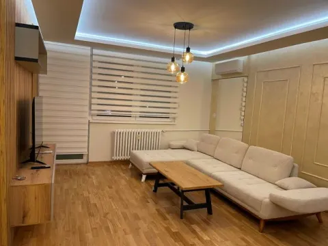 Izdavanje, četvorosoban stan, 86m², Novi Beograd Blok 63, Novi Beograd Sve Podlokacije - image 3