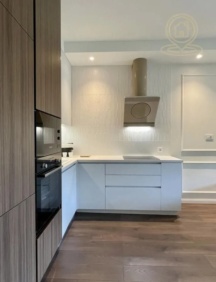 Prodaja, trosoban stan, 86m², Centar, Novi Sad