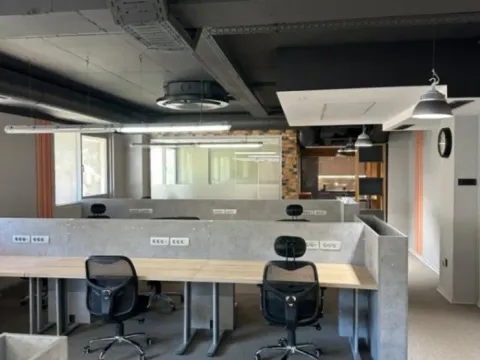 Izdavanje, poslovni prostor, 158m², Budva, Crna Gora - image 2