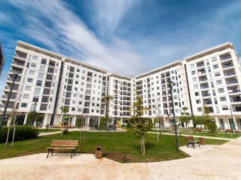 Rent, two bedroom apartment, 72m², City Kvart, Podgorica - image 2