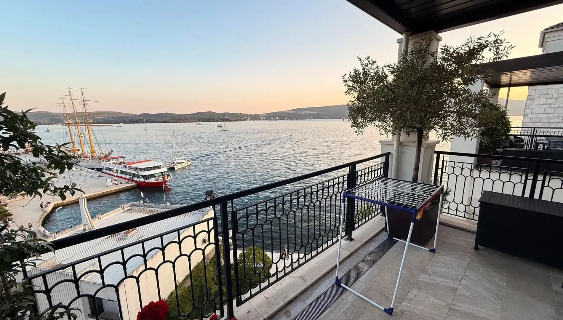 Prodaja, stan, 135m², Tivat, Crna Gora