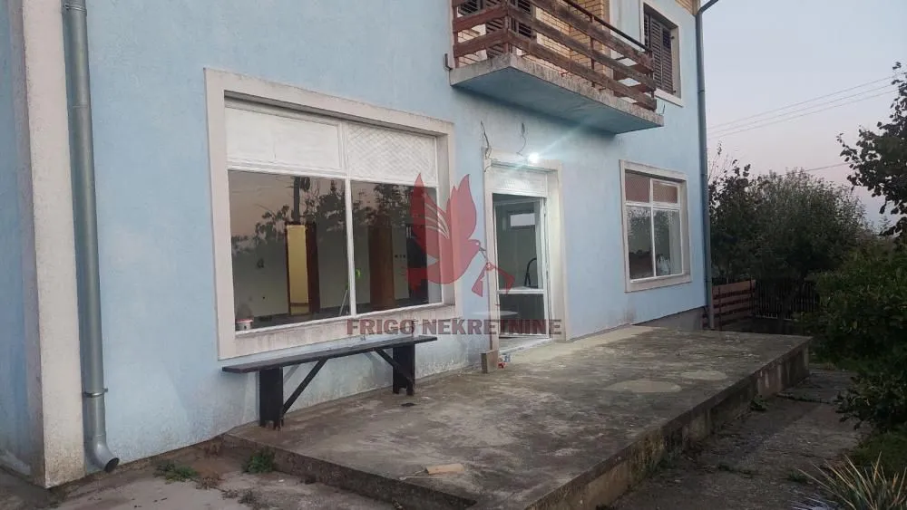 Rent, office space, 120m², Mladenovac, Beograd