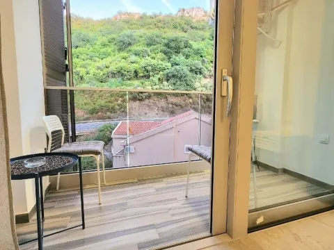 Prodaja, jednosoban stan, 41m², Rafailovići, Budva - image 13