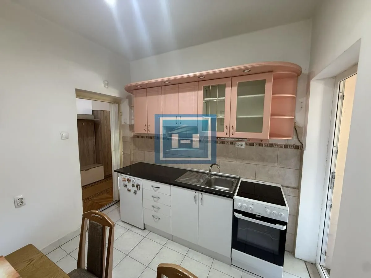 Prodaja, trosoban stan, 71m², Centar, Jagodina