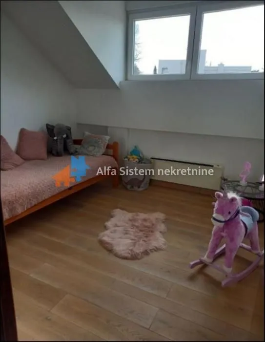 Rent, apartment, 120m², Senjak, Beograd