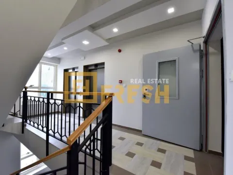 Izdavanje, jednosoban stan, 48m², City Kvart, Podgorica - image 15