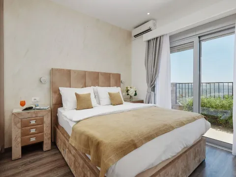 Sale, house, 233m², Kavač, Kotor - image 17