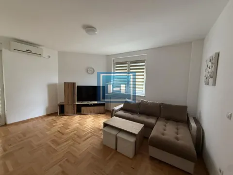 Izdavanje, jednosoban stan, 33m², Vašarište, Jagodina - image 1