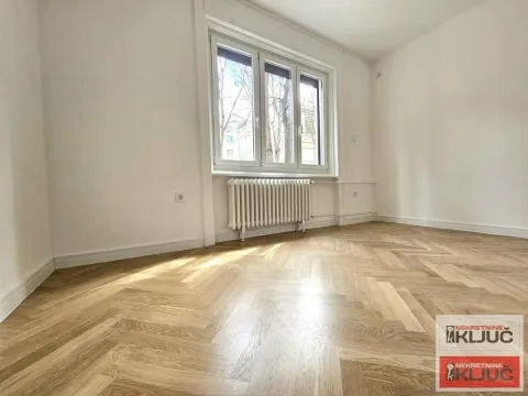 Prodaja, četvorosoban stan, 112m², Centar, Novi Sad - image 14