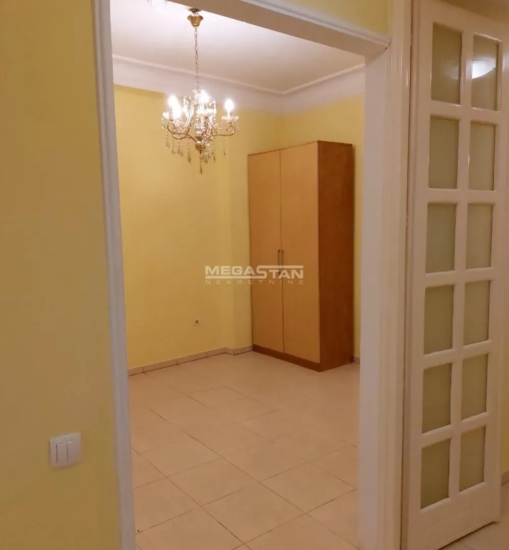 Rent, three bedroom apartment, 70m², Stari Grad, Beograd
