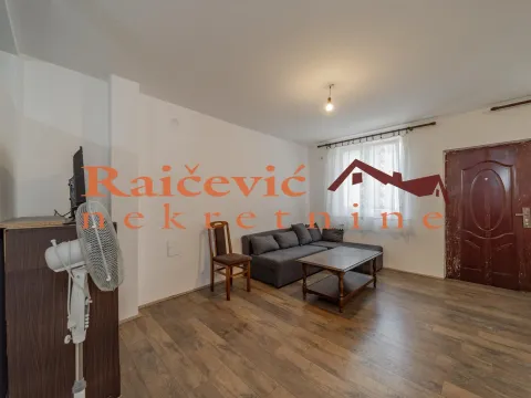 Rent, one bedroom apartment, 41m², Zemun Gornji Grad, Zemun Sve Podlokacije - image 3