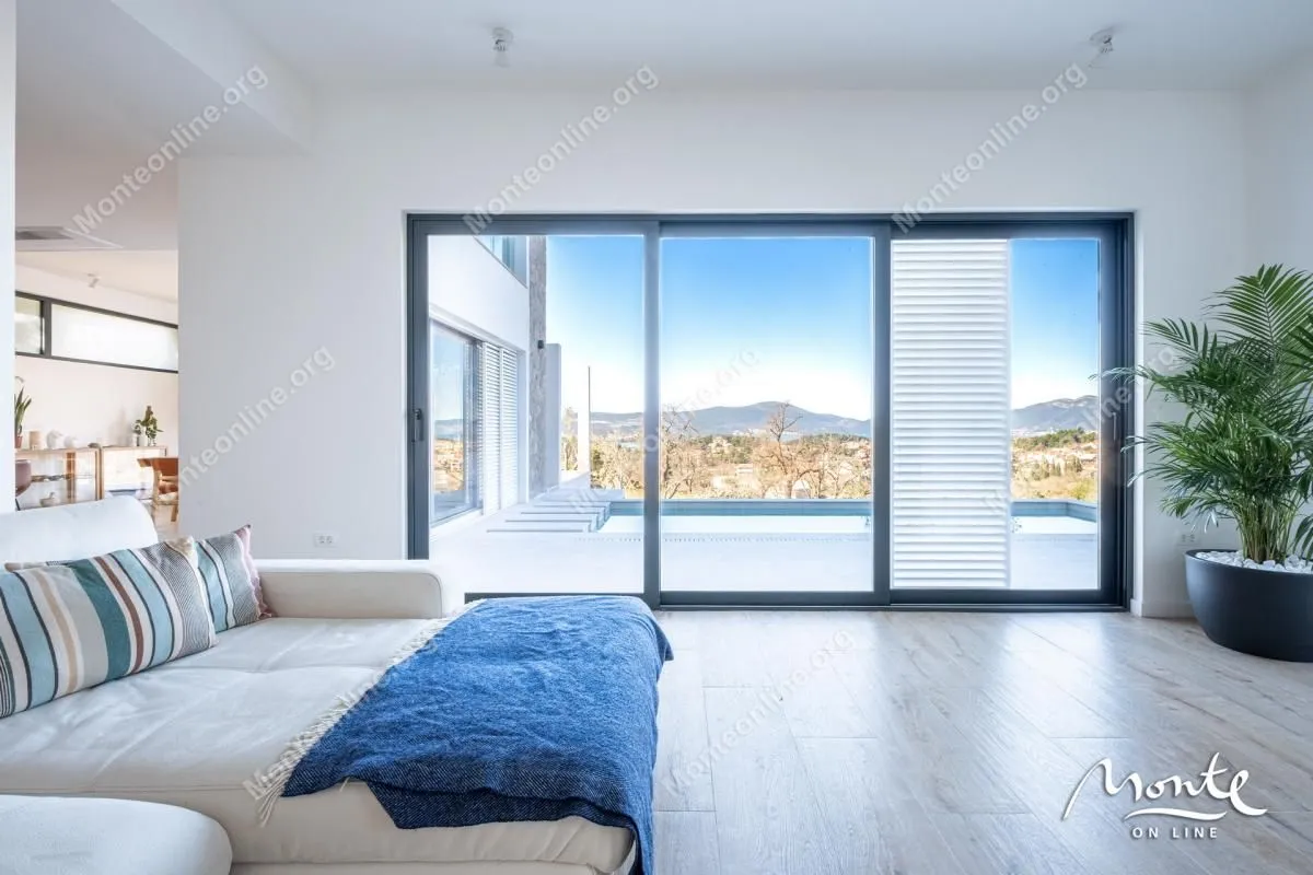 Prodaja, kuća, 240m², Kavač, Kotor