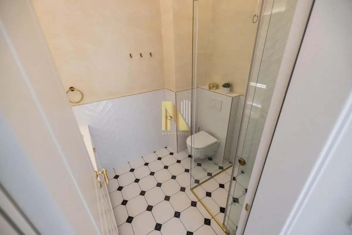 Izdavanje, četvorosoban stan, 116m², Novi Sad, Srbija
