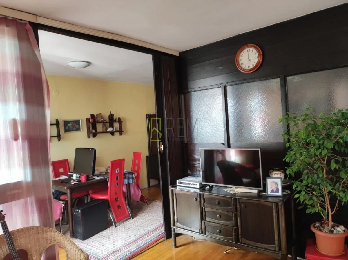 Prodaja, trosoban stan, 100m², Blok 5, Podgorica