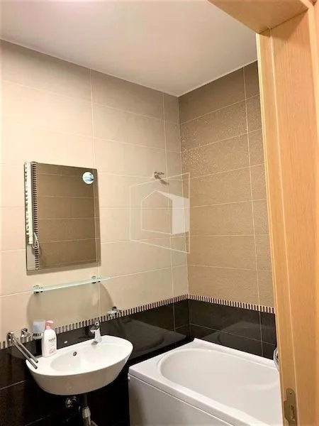 Izdavanje, jednosoban stan, 55m², Blok 6, Podgorica