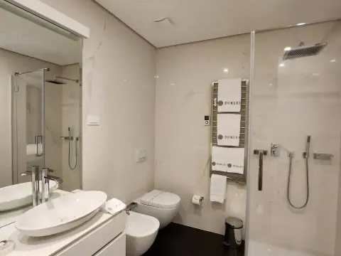 Sale, two bedroom apartment, 138m², Dukley Gardens, Budva - image 4