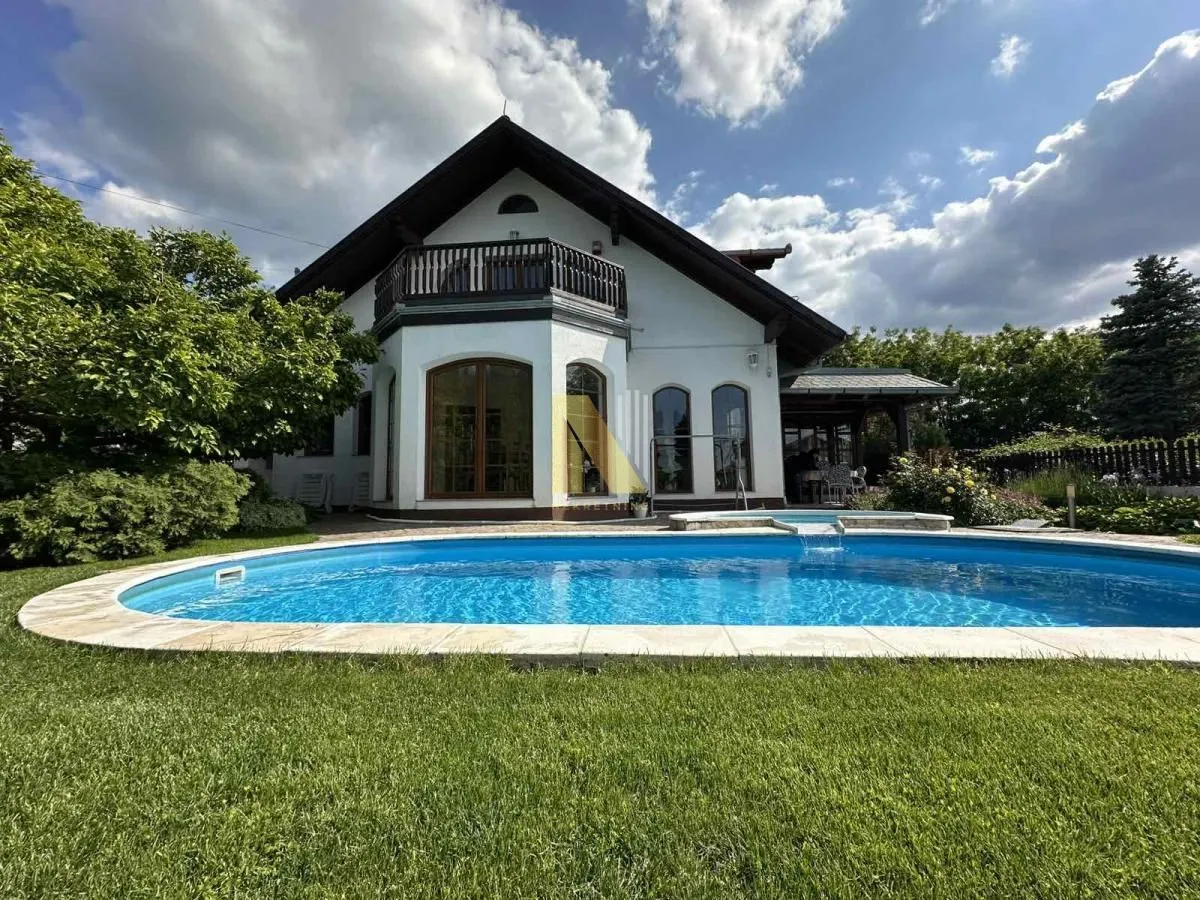 Prodaja, kuća, 336m², Sremska Kamenica, Petrovaradin