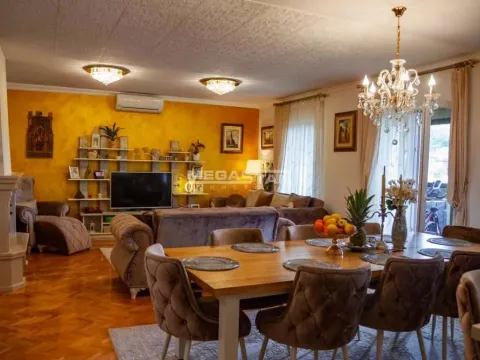 Sale, house, 500m², Jajinci, Voždovac Sve Podlokacije - image 19