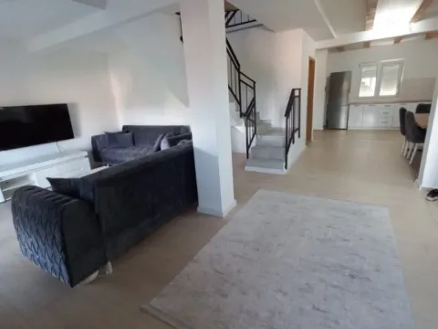 Izdavanje, dvosoban stan, 140m², Donja Gorica, Podgorica - image 3