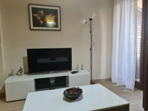 Prodaja, dvosoban stan, 54m², Petrovac, Budva - image 9