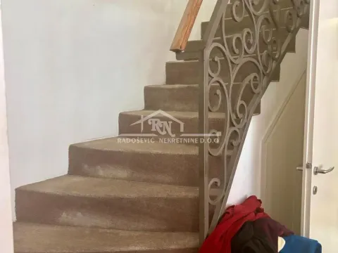 Sale, three bedroom apartment, 100m², Labudovo Brdo, Beograd - image 11