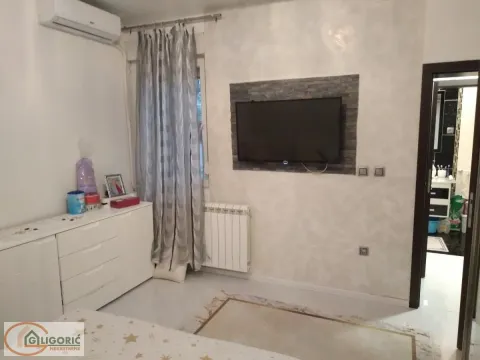 Prodaja, četvorosoban stan, 106m², Čubura, Beograd - image 8