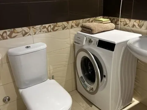 Rent, two bedroom apartment, 50m², Vračar Sve Podlokacije, Beograd - image 7