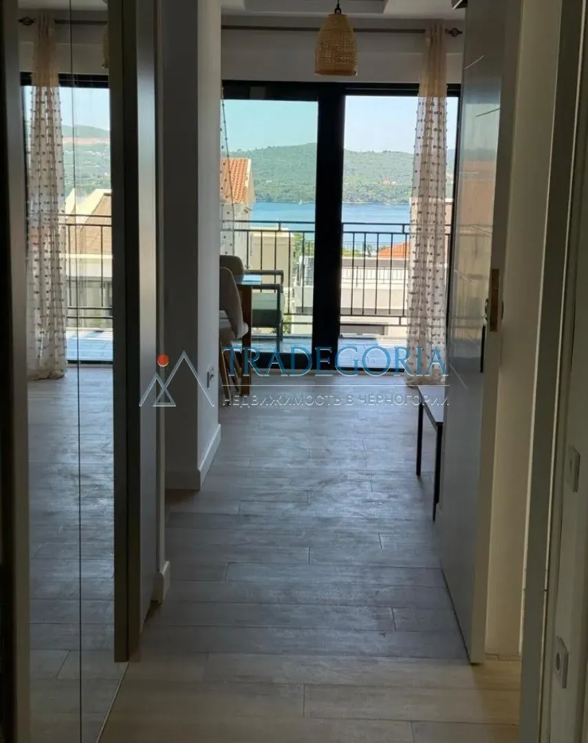 Prodaja, dvosoban stan, 70m², Tivat, Crna Gora
