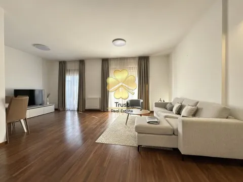 Izdavanje, dvosoban stan, 70m², Master Kvart, Podgorica