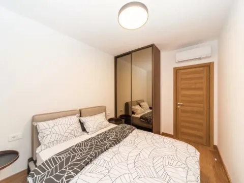 Izdavanje, dvosoban stan, 74m², City Kvart, Podgorica - image 7