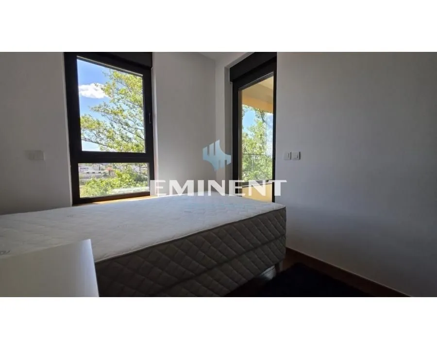Rent, four bedroom apartment, 98m², Južni Bulevar, Vračar Sve Podlokacije