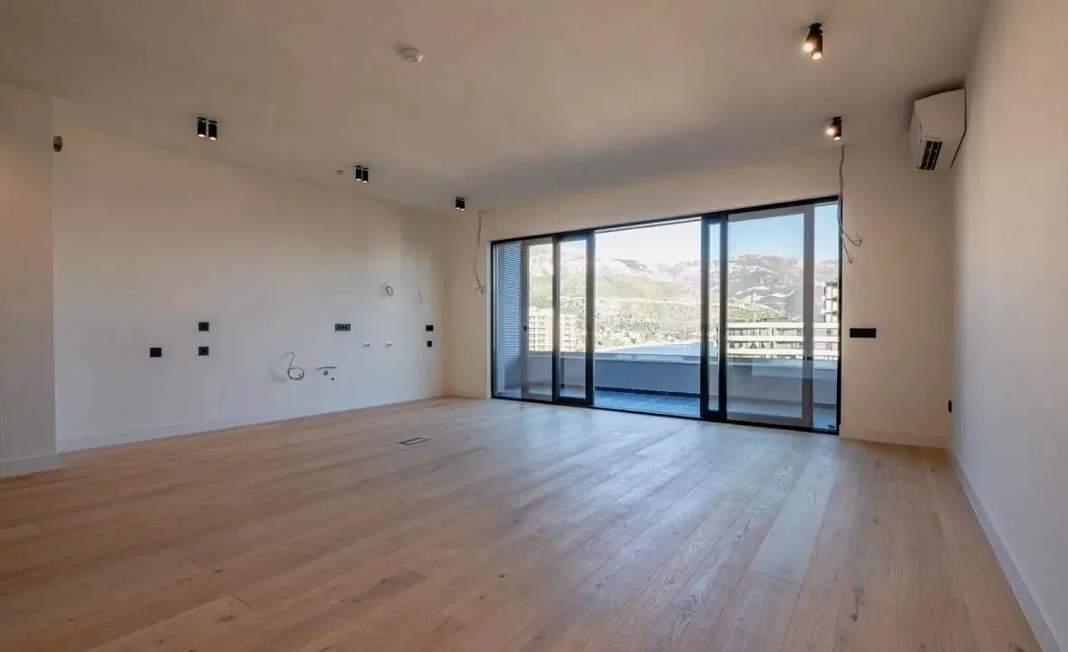 Sale, three bedroom apartment, 149m², Gospoština, Budva