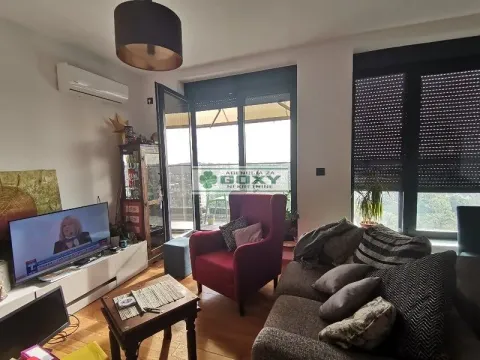 Sale, four bedroom apartment, 83m², Banjica, Voždovac Sve Podlokacije