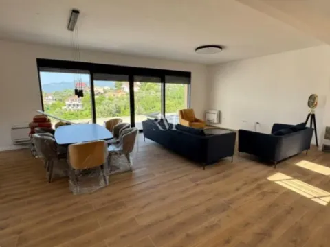 Izdavanje, kuća, 182m², Kava, Tivat - image 2