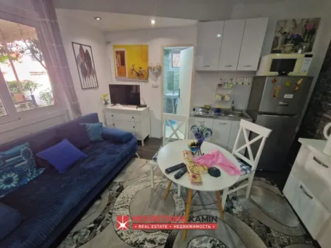 Prodaja, dvosoban stan, 70m², Centar, Budva - image 13