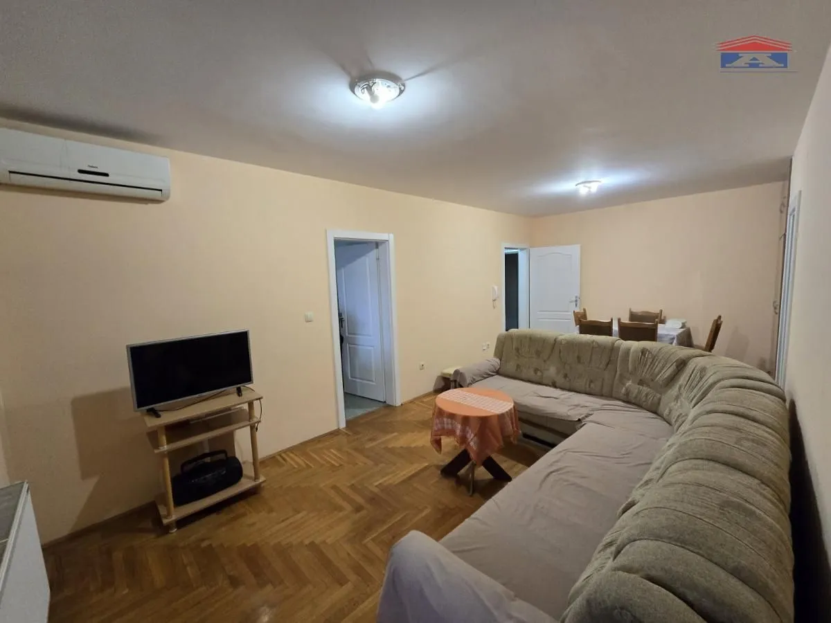 Izdavanje, dvosoban stan, 46m², Nova Detelinara, Novi Sad Sve Podlokacije