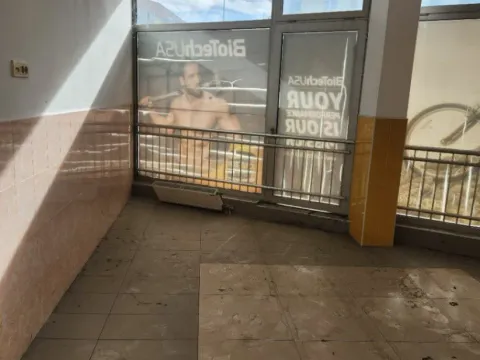 Izdavanje, poslovni prostor, 450m², Novi Sad, Srbija - image 12