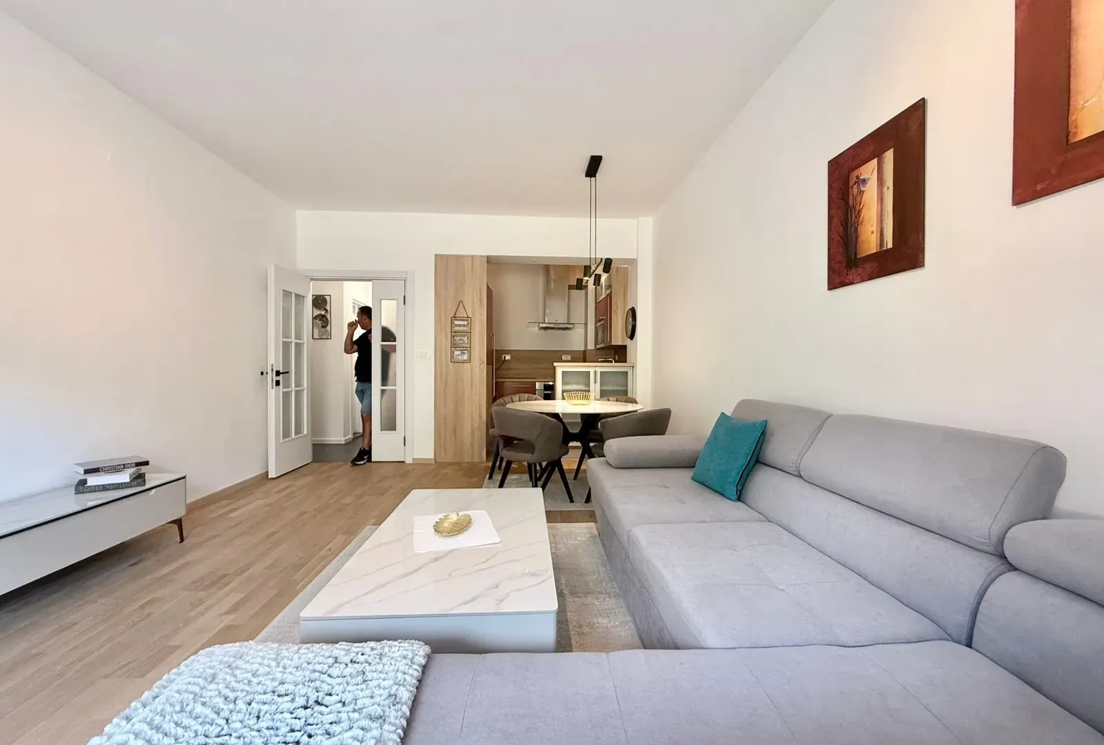 Prodaja, dvosoban stan, 68m², Momišići, Podgorica