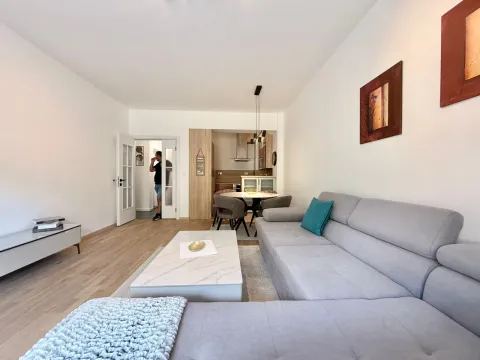 Prodaja, dvosoban stan, 68m², Momišići, Podgorica - image 12