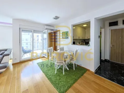 Prodaja, četvorosoban stan, 91m², Zemun Sve Podlokacije, Beograd - image 4