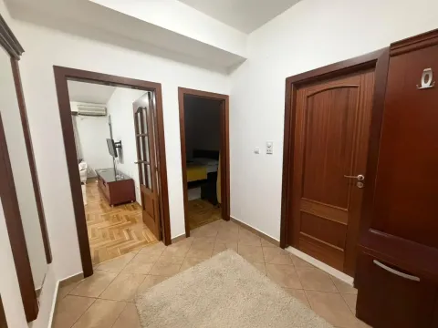 Izdavanje, jednosoban stan, 52m², Podgorica, Crna Gora - image 9