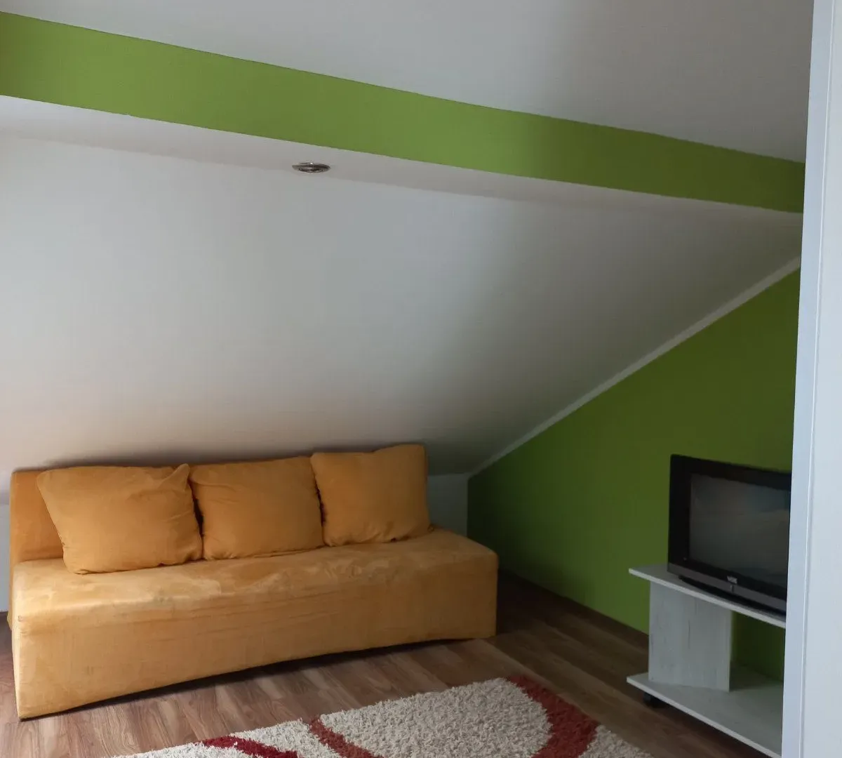 Prodaja, četvorosoban stan, 80m², Vračar, Šid