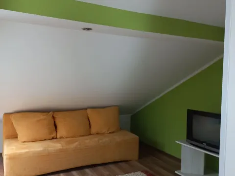 Sale, four bedroom apartment, 80m², Vračar, Šid - image 8