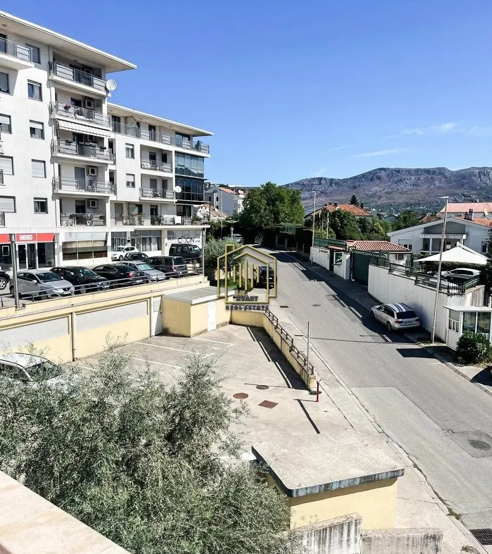 Prodaja, dvosoban stan, 64m², Gorica C, Podgorica