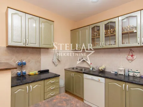 Izdavanje, kuća, 120m², Zagorič, Podgorica - image 18