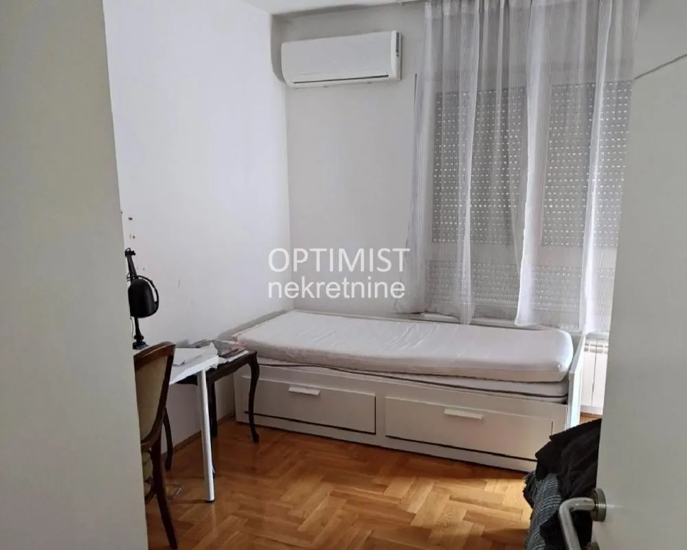Rent, two bedroom apartment, 51m², Đeram Pijaca, Beograd
